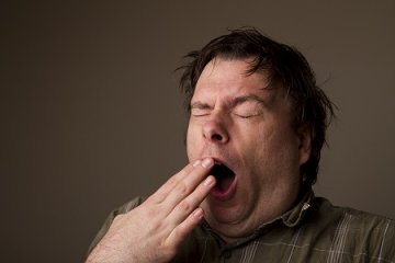 Nem biztos, hogy az időjárás miatt álmos egész nap. Betegséget is jelezhet!